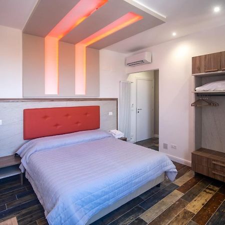 Ricci 16 - Suite & Rooms Ливорно Екстериор снимка