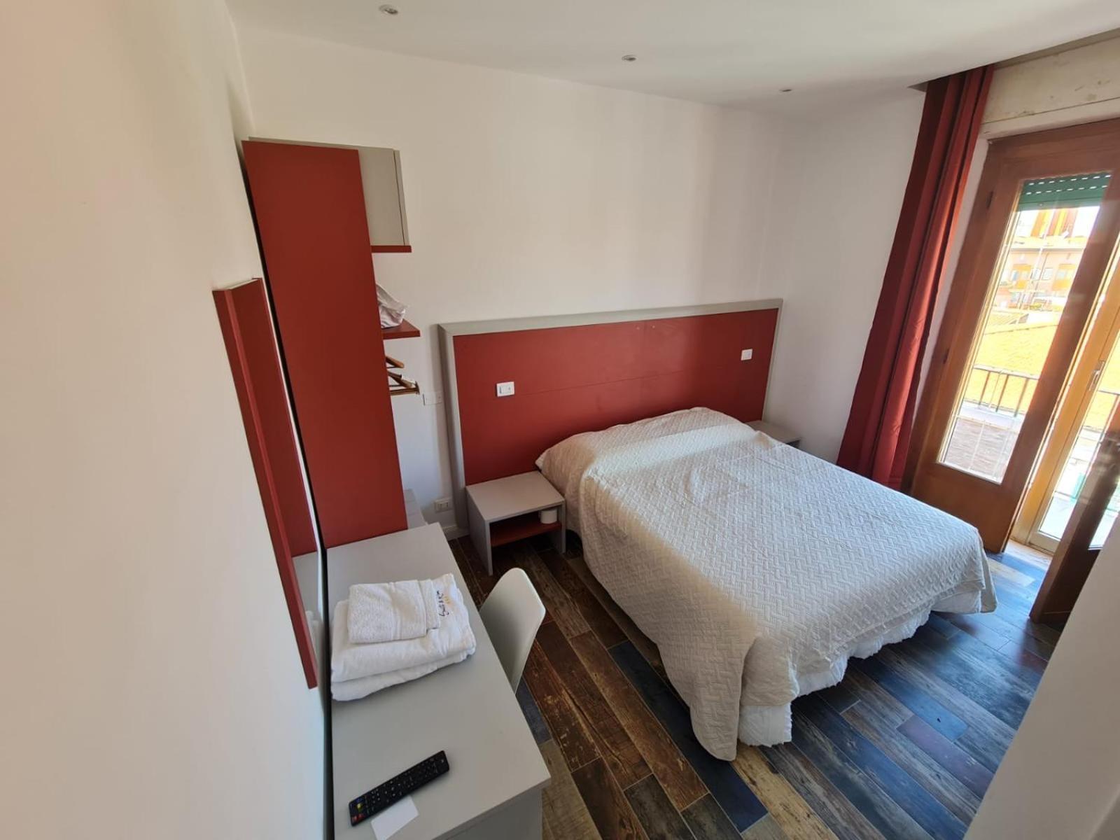 Ricci 16 - Suite & Rooms Ливорно Екстериор снимка